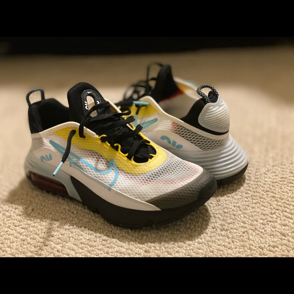 ❗️DEAL ❗️👟 Nike - Size 7 1/2  ‼️